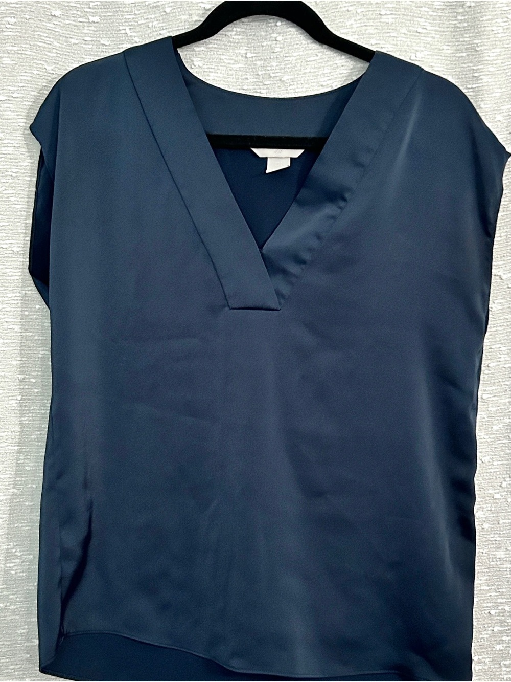 H&M Navy V-Neck Cap Sleeve Blouse